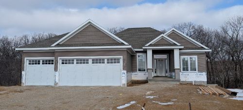 3055 Ridgeview Cir, Coralville, IA, 52241-3056 | Card Image