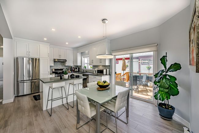 124 Evergreen Cres, House other with 5 bedrooms, 3 bathrooms and 4 parking in Anmore BC | Image 14