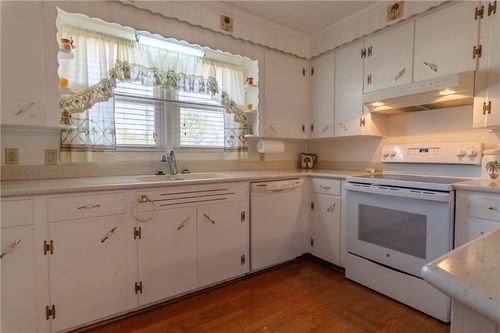 111 Central Ave, Honea Path, SC, 29654-1435 | Card Image