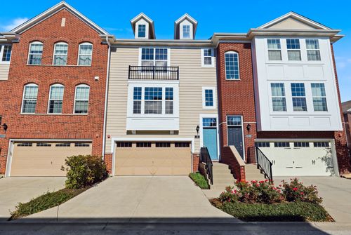 21 Jasmine Ct, Schaumburg, IL, 60194-3513 | Card Image