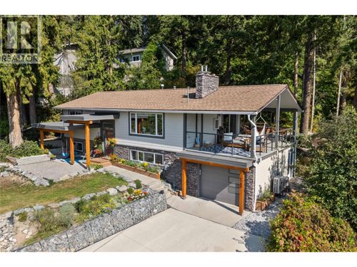 1780 16 St Ne, Salmon Arm, BC, V1E3Z8 | Card Image
