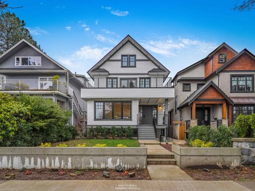 108 W 18th Ave, Vancouver, BC, V5Y2A5 | Card Image