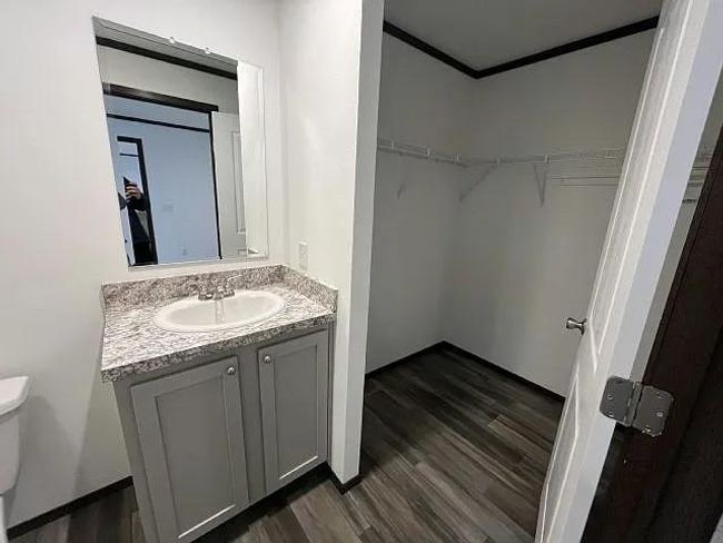 Primary Bathroom Walk in Closet.jpeg | Image 9