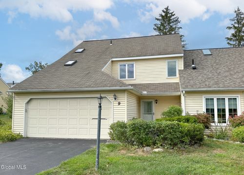 9 Standish Dr, Glenmont, NY, 12077-3237 | Card Image