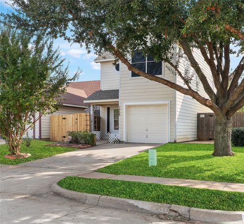 10605 Many Oaks Dr, Fort Worth, TX, 76140-5446 | Card Image