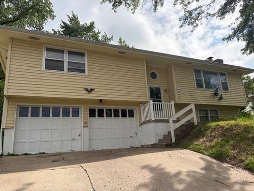 520 Q St, Atchison, KS, 66002-2831 | Card Image