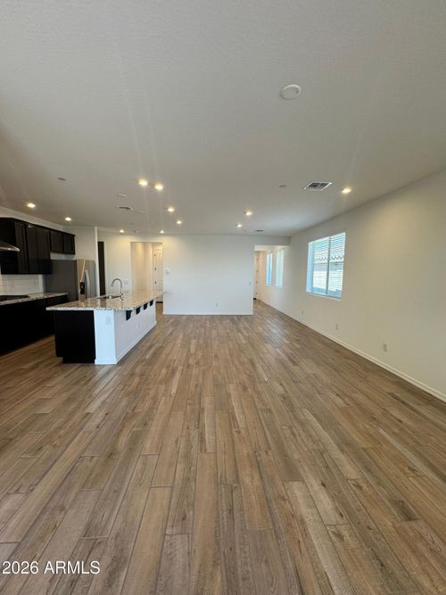 13327 W Eagle Feather Rd, Peoria, AZ, 85383-8113 | Card Image