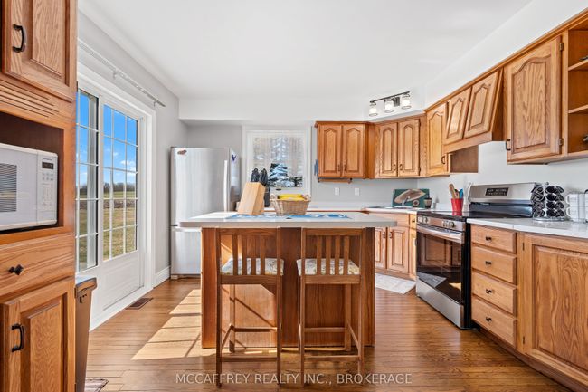 2492 County Rd 41, House other with 3 bedrooms, 2 bathrooms and 6 parking in Roblin ON | Image 12