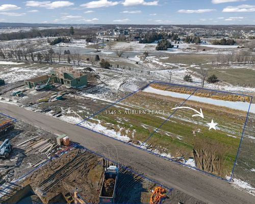 1345 S Auburn Place, West Des Moines, IA, 50266 | Card Image