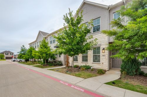 9912 Schramm St, Irving, TX, 75063-0081 | Card Image