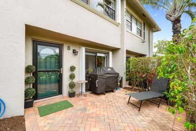 B - 22 Stratford Drive, Townhouse with 2 bedrooms, 2 bathrooms and null parking in Boynton Beach FL | Image 3