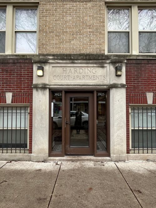 1e-3923 W Ainslie St, CHICAGO, IL, 60625-6101 | Card Image