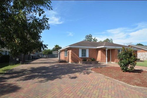 207 Eldridge Rd, Sugar Land, TX, 77478-3107 | Card Image