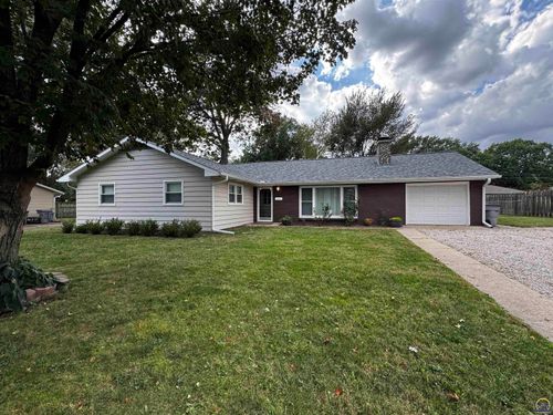 1241 Thompson St, Emporia, KS, 66801-6071 | Card Image