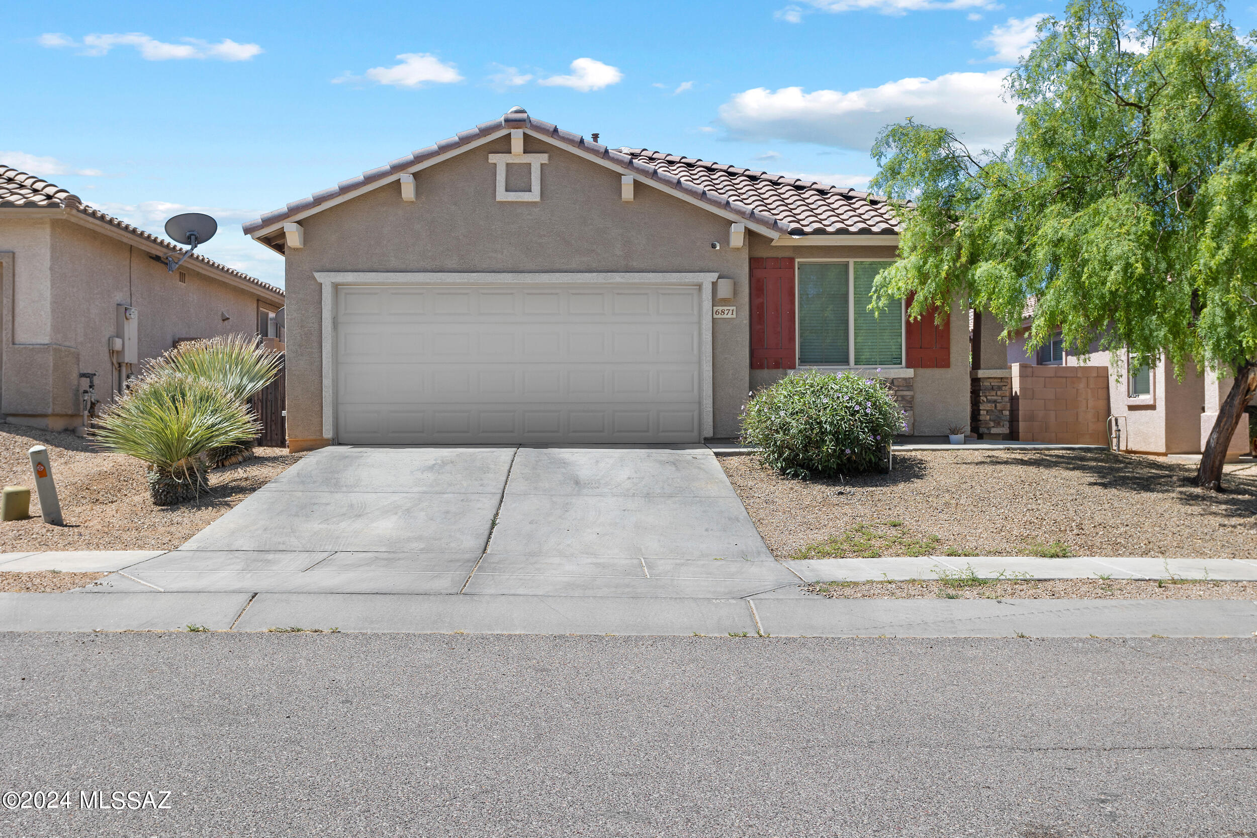 Leeward Cove Way, Tucson, AZ 85757