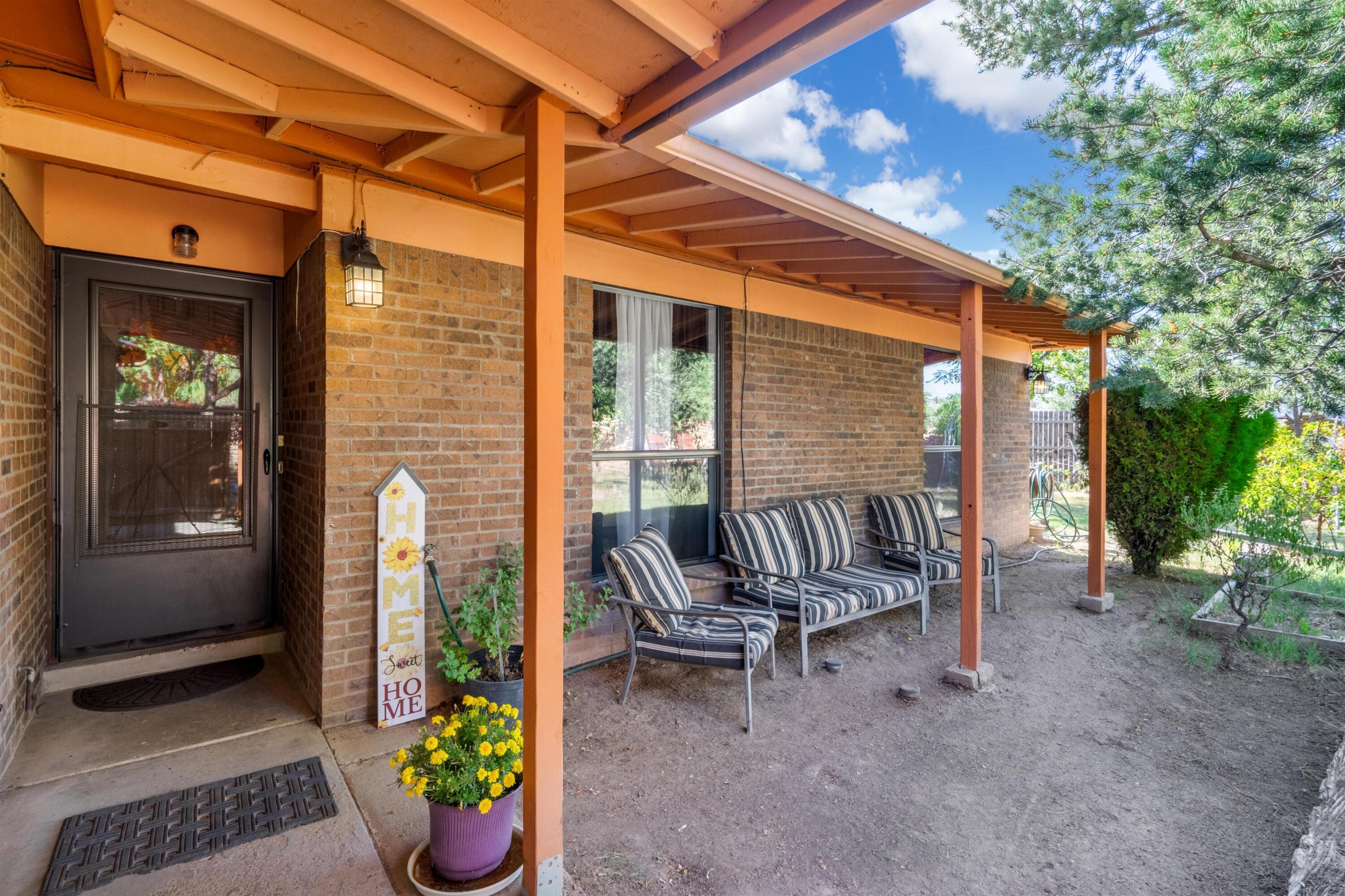 Zickert Pl, Albuquerque, NM 87104