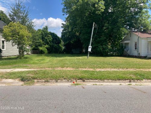 314 E Lenoir Ave, Kinston, NC, 28501-4425 | Card Image