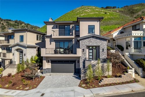 2732 Barcelona, Pismo Beach, CA, 93449-3343 | Card Image