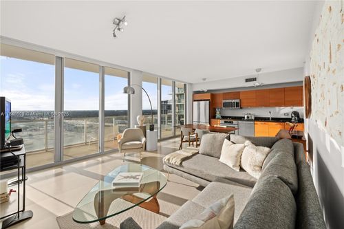 apt-h1710-3470 E Coast Ave, Miami, FL, 33137-4223 | Card Image