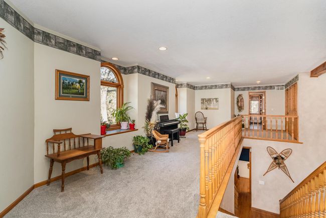 Upper Level | Image 22
