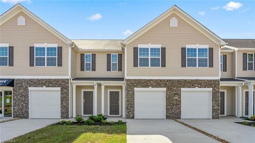 5564 Henley Ridge Dr, Graham, NC, 27253-3699 | Card Image