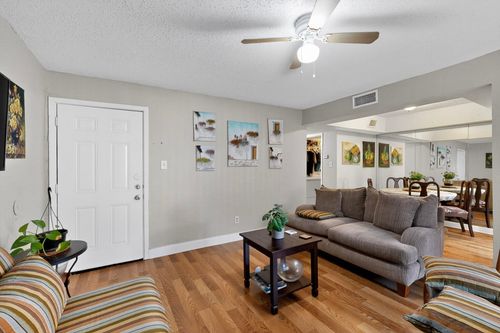 108-7431 Holly Hill Dr, Dallas, TX, 75231-5316 | Card Image