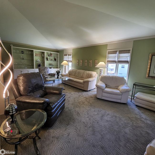 213 E Baker St, Home with 4 bedrooms, 2 bathrooms and 2 parking in Avoca IA | Image 9