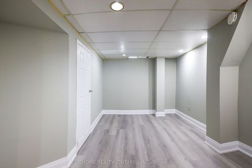 5209 Palomar Cres, Mississauga, ON, L5R2X2 | Card Image