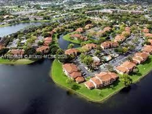 9953-9953 Nob Hill Pl, Sunrise, FL, 33351-4643 | Card Image