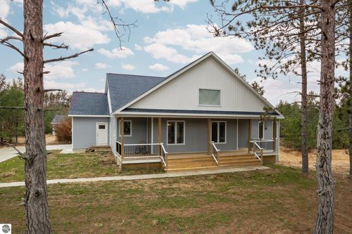 2741 Danbury Rd, Kingsley, MI, 49649-9800 | Card Image