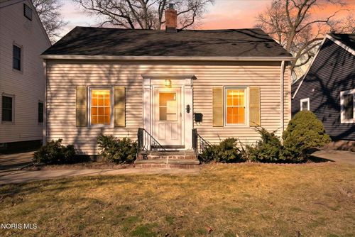 2548 Georgetown Ave, Toledo, OH, 43613-4304 | Card Image