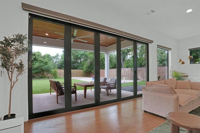 9115 Hammerly Blvd, House other with 4 bedrooms, 4 bathrooms and null parking in Houston TX | Image 41