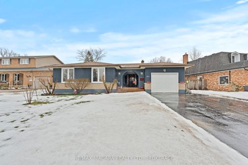 12 Hampton Crt, Welland, ON, L3C5T2 | Card Image