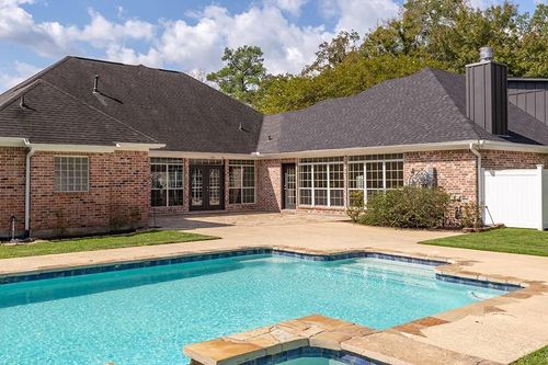 101 Southern Trace Dr, Lufkin, TX, 75901-8858 | Card Image