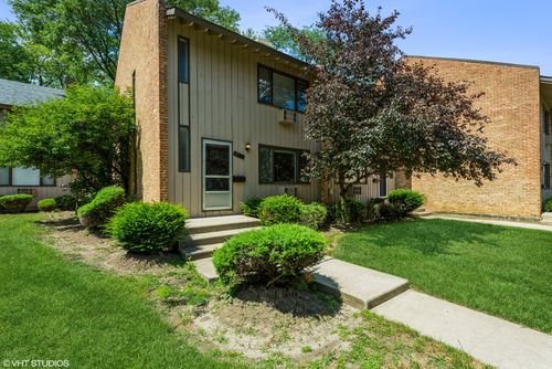 788-788 Concord Ln, Barrington, IL, 60010-4511 | Card Image