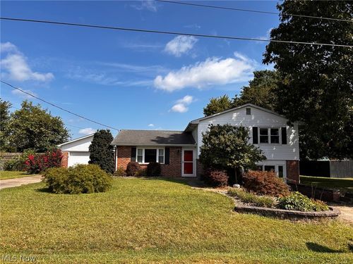 104 Shamrock Dr, Marietta, OH, 45750-9426 | Card Image