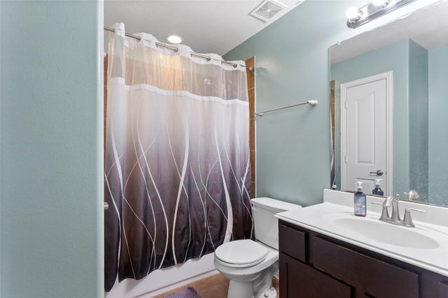 6605 Fallen Breeze Ln, House other with 4 bedrooms, 3 bathrooms and 2 parking in Dickinson TX | Image 22