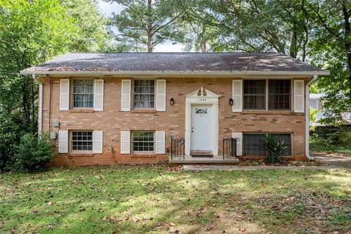 1464 Colony East Cir, Stone Mountain, GA, 30083-5407 | Card Image