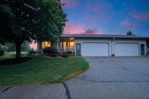 6523 Wood Dora Dr, Caledonia, MI, 49316-8987 | Card Image