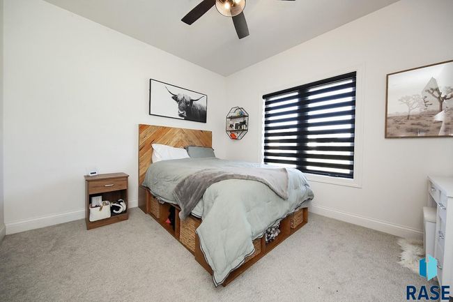 409 N Piper Dr, House other with 6 bedrooms, 3 bathrooms and null parking in Sioux Falls SD | Image 24
