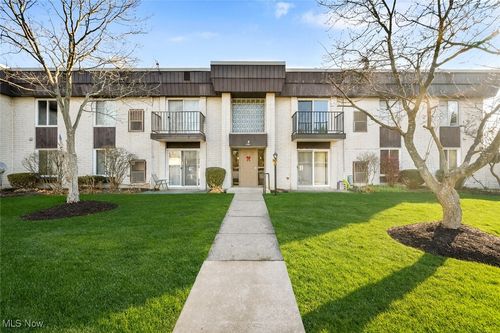 h-7-8381 N Akins Rd, North Royalton, OH, 44133-4763 | Card Image