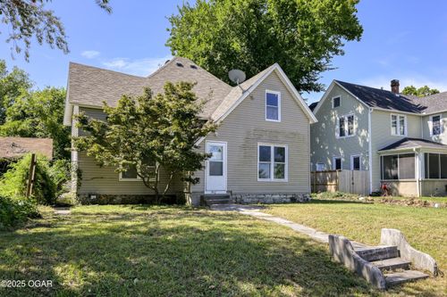 912 Olive St, Carthage, MO, 64836-1923 | Card Image