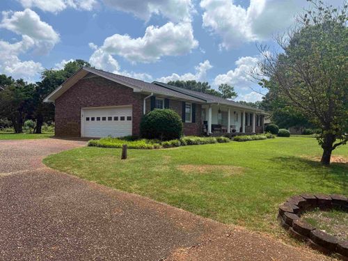 1012 Eastwood St, Tuscumbia, AL, 35674-4504 | Card Image