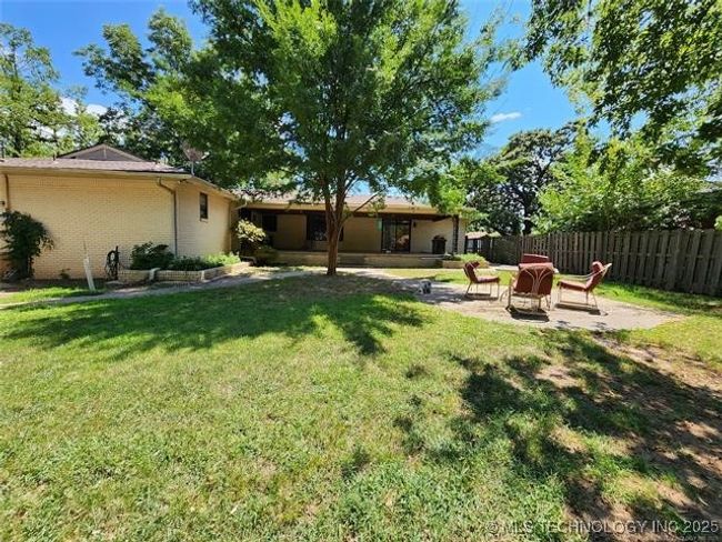 10 W Midland St, House other with 3 bedrooms, 2 bathrooms and null parking in Shawnee OK | Image 5