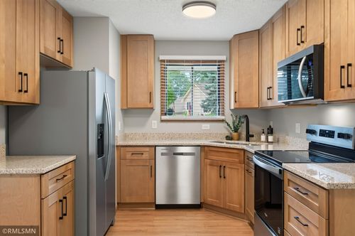 89 126th Ln Nw, Coon Rapids, MN, 55448-1540 | Card Image