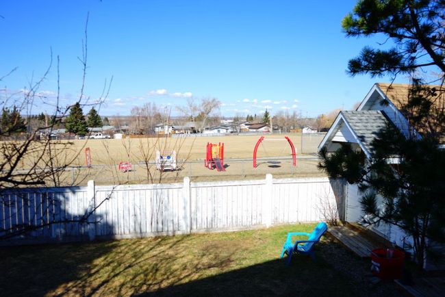 911 Birch Street, Home with 5 bedrooms, 3 bathrooms and 4 parking in Beaverlodge AB | Image 40
