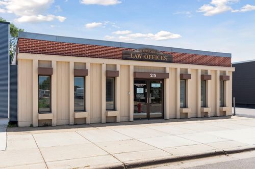 25 9th Ave N, Hopkins, MN, 55343-7666 | Card Image
