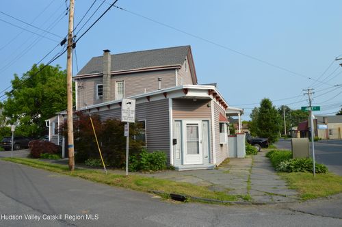 202 Foxhall Avenue, Kingston, NY, 12401 | Card Image