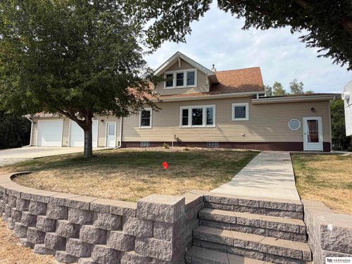 651 County Road 9, Oakland, NE, 68045 | Card Image