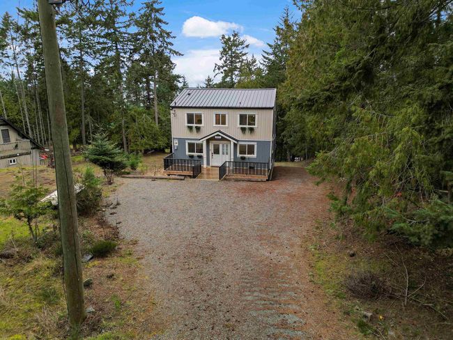 2601 Gunwhale Road, House other with 3 bedrooms, 2 bathrooms and 2 parking in Pender Island BC | Image 6